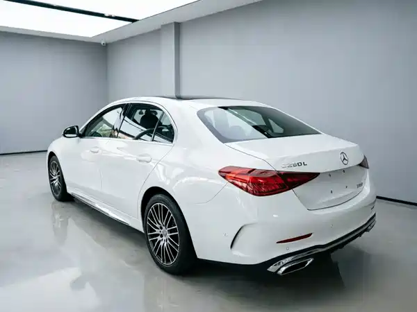 Mercedes-Benz C-Class 2022