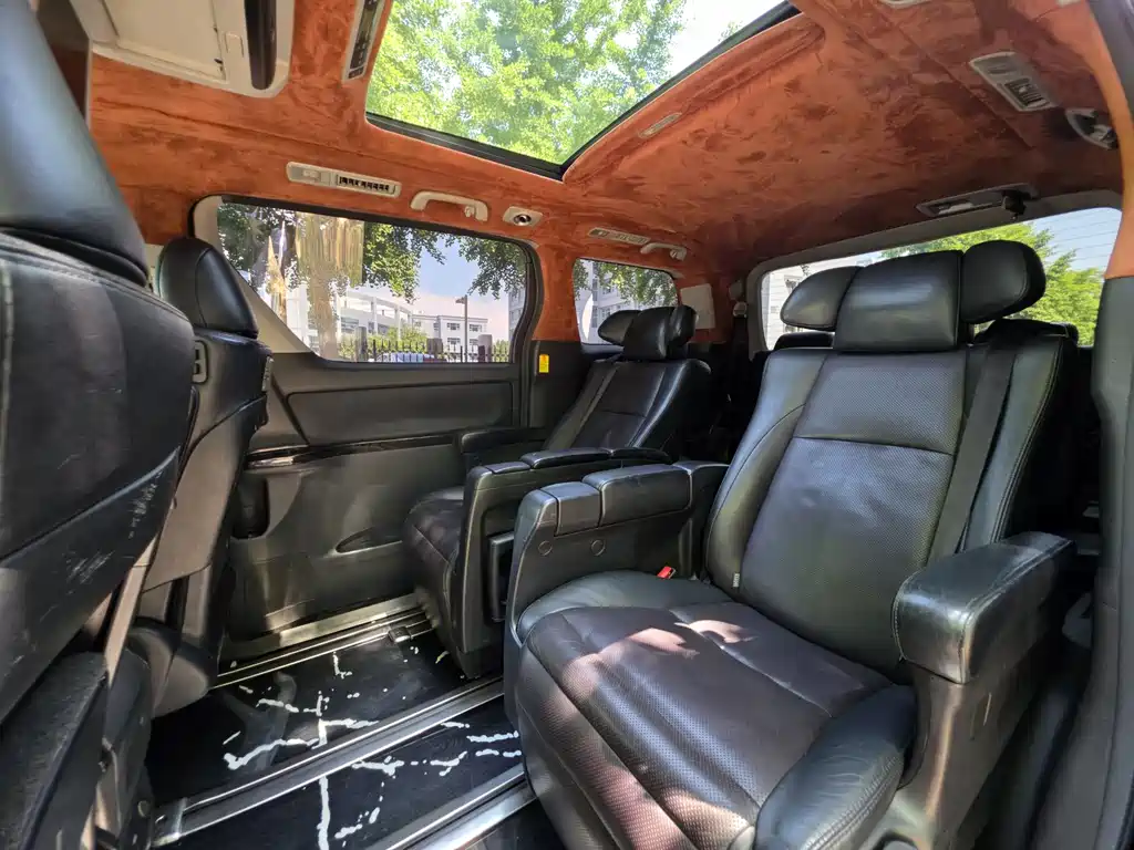Toyota Alphard 2014 — фото 25