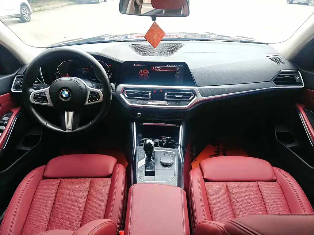 BMW 3 Series 2022 — фото 13