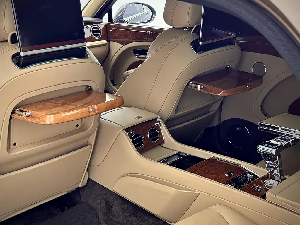 Bentley Mulsanne 2018 — фото 10