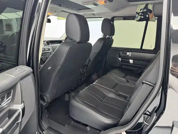 Land Rover Discovery 2016