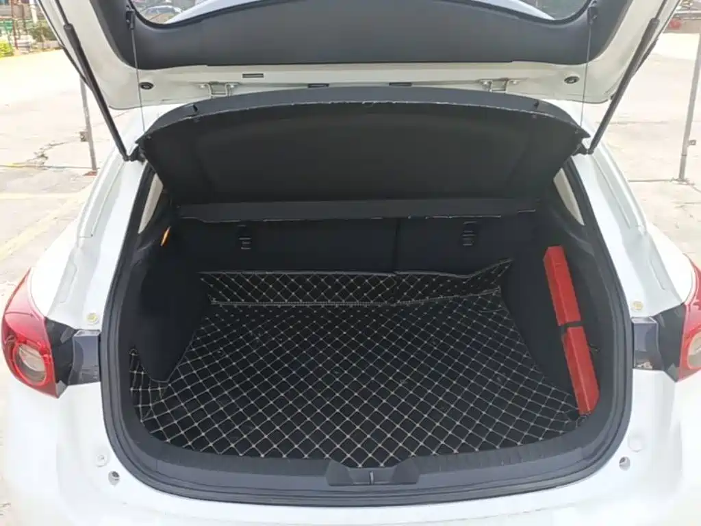 Mazda 3 Angkesela 2018 — фото 19