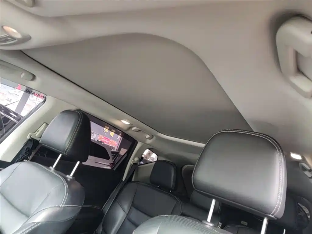 Nissan Murano 2018 — фото 18