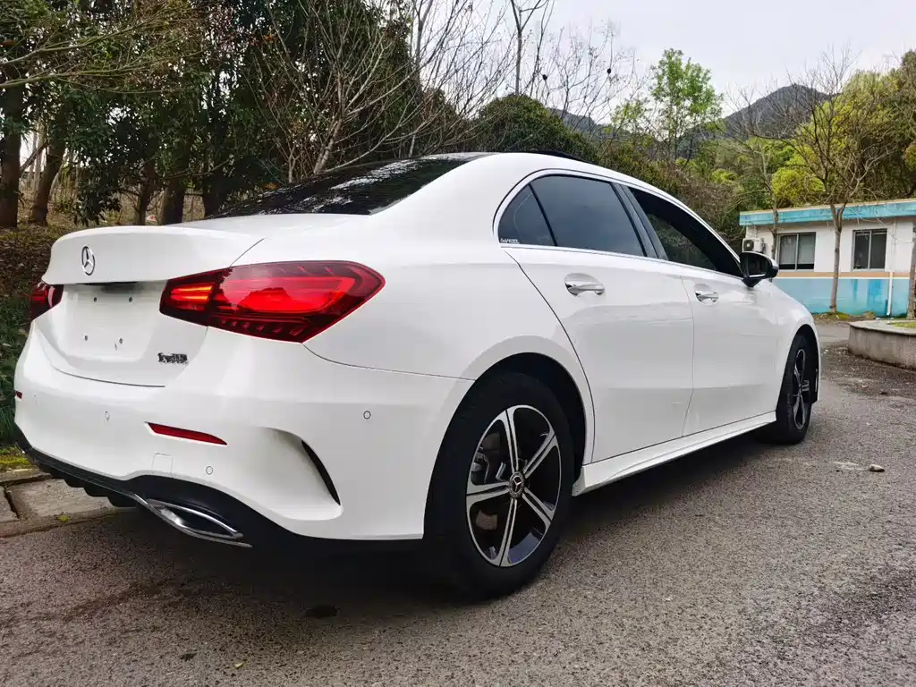 Mercedes-Benz A-Class 2021 — фото 9
