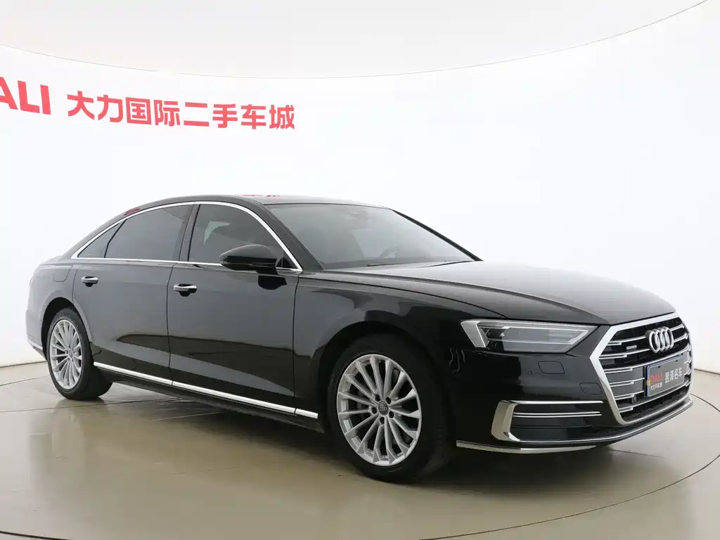 Audi A8 2018 — фото 3