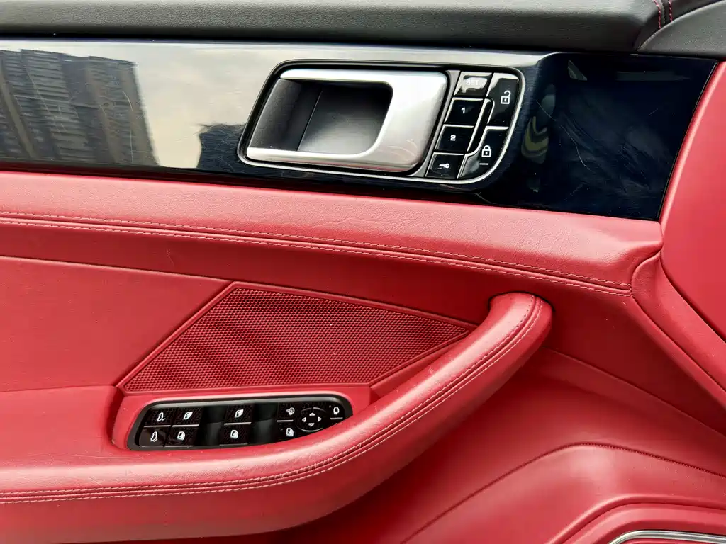 Porsche Panamera 2021 — фото 17