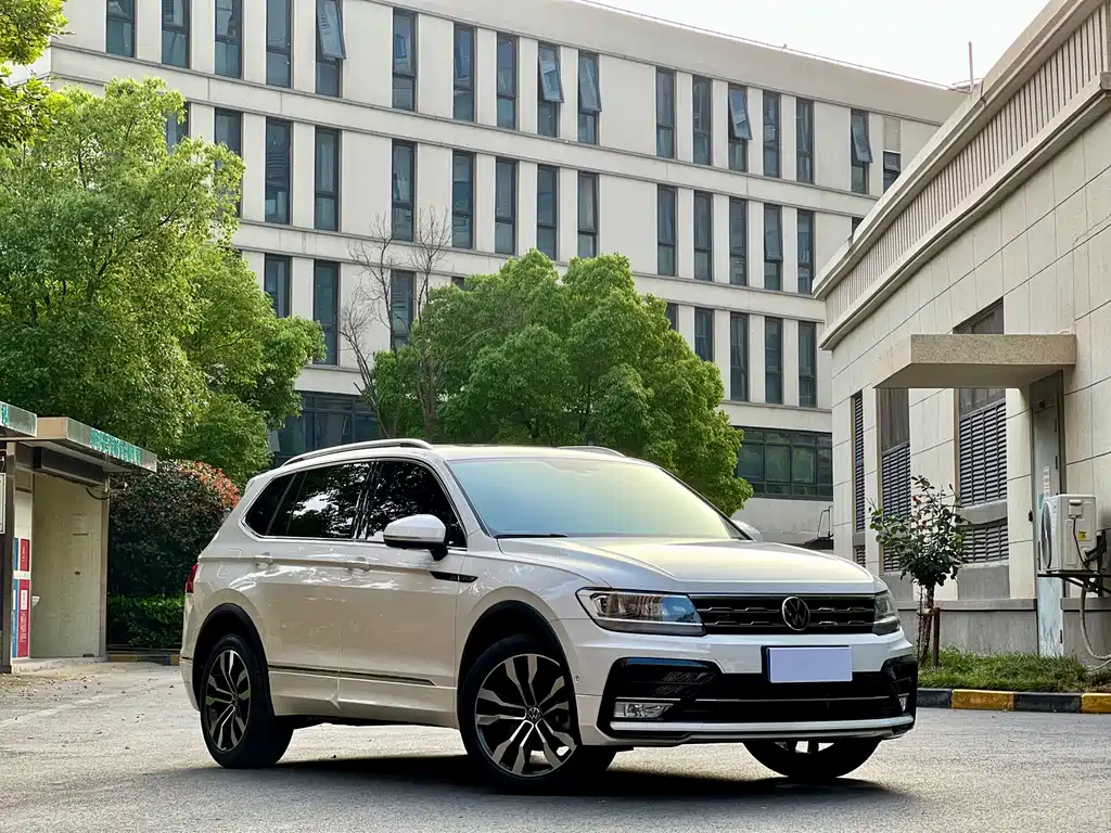 Volkswagen Tiguan L 2021 — фото 3
