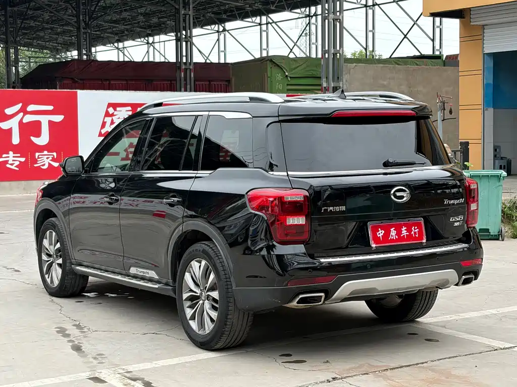 GAC Trumpchi GS8 2017 — фото 18