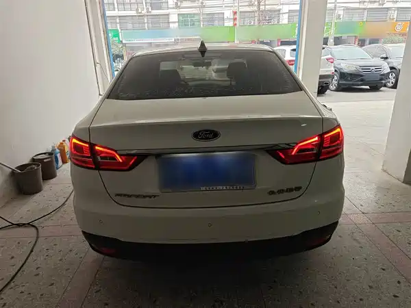 Ford Escort 2019