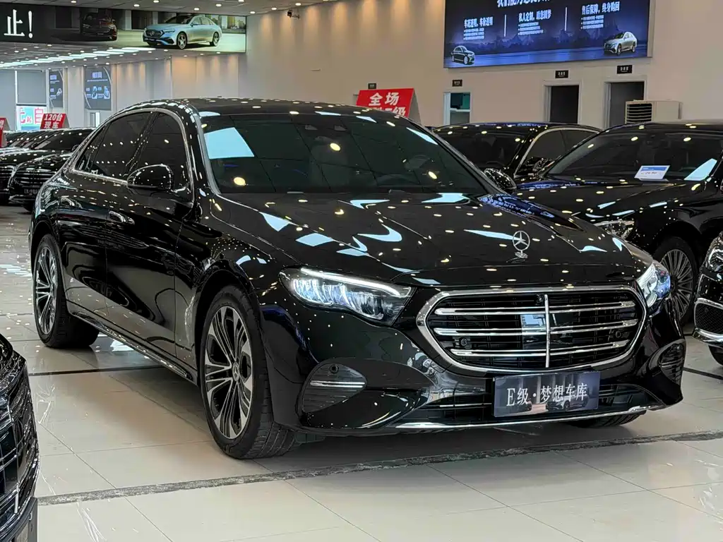 Mercedes-Benz E-Class 2025