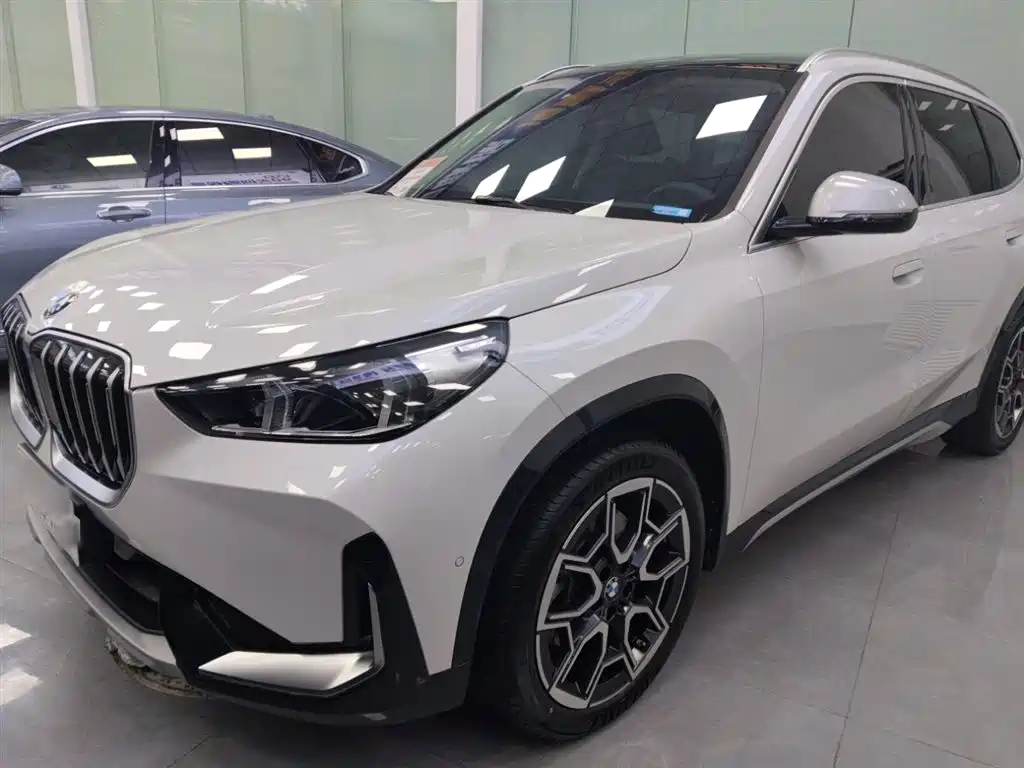 BMW X1 2024 — фото 1