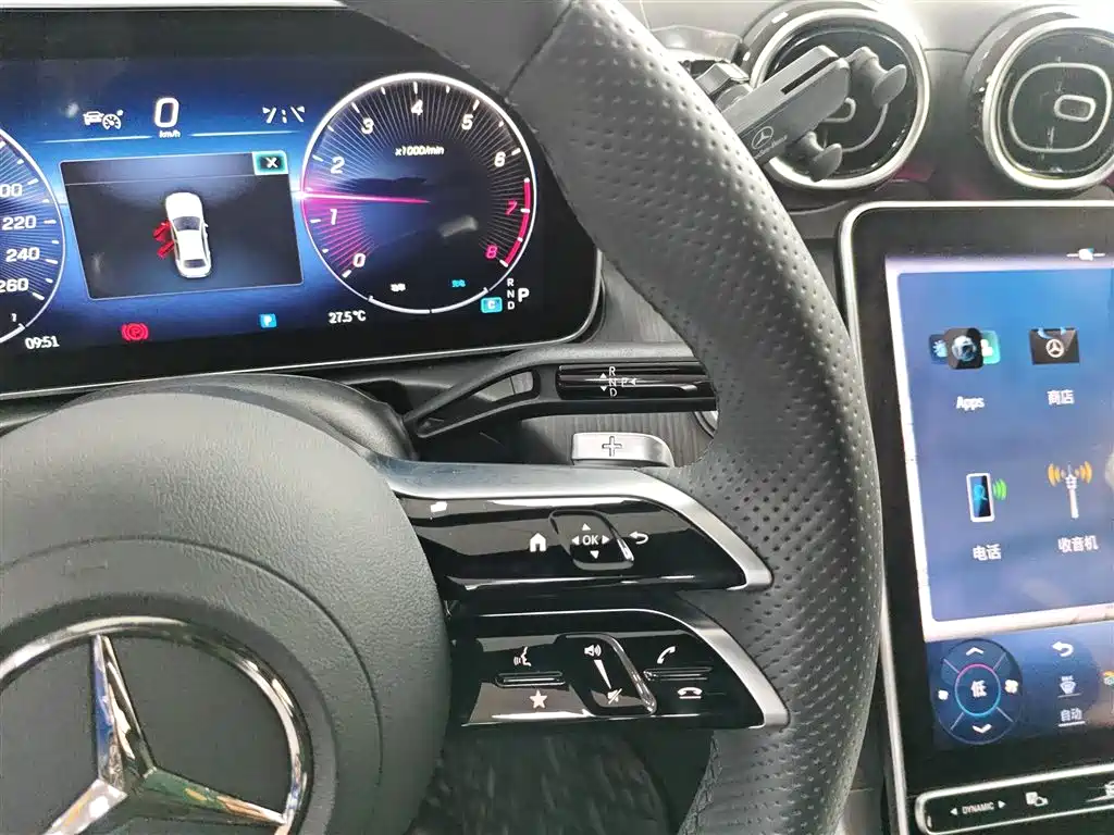 Mercedes-Benz C-Class 2023 — фото 14