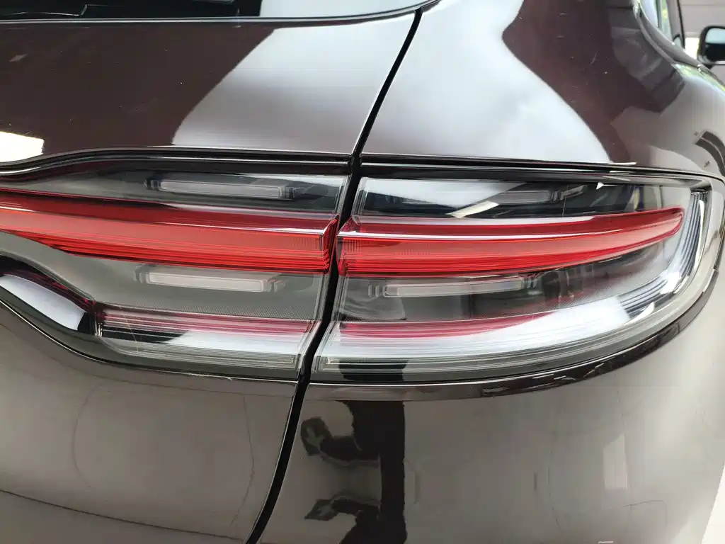 Porsche Macan 2021 — фото 26