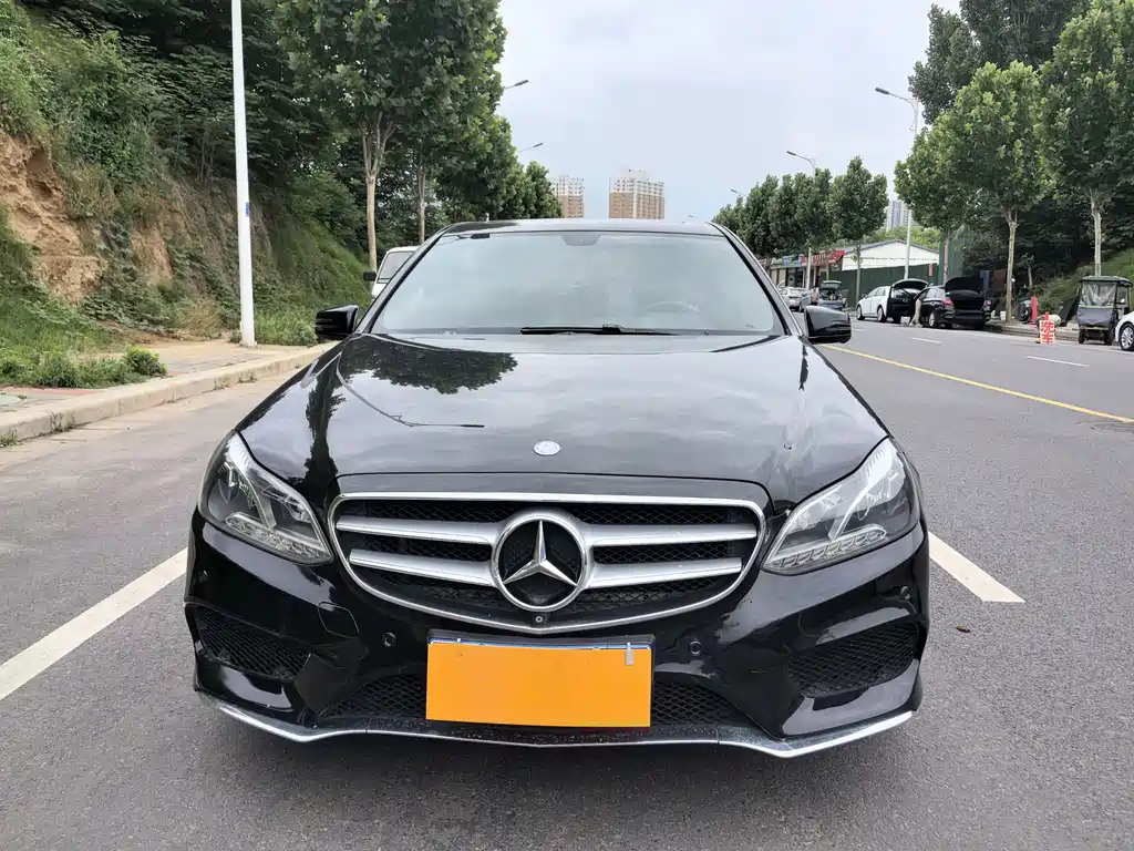 Mercedes-Benz E-Class 2015 — фото 1