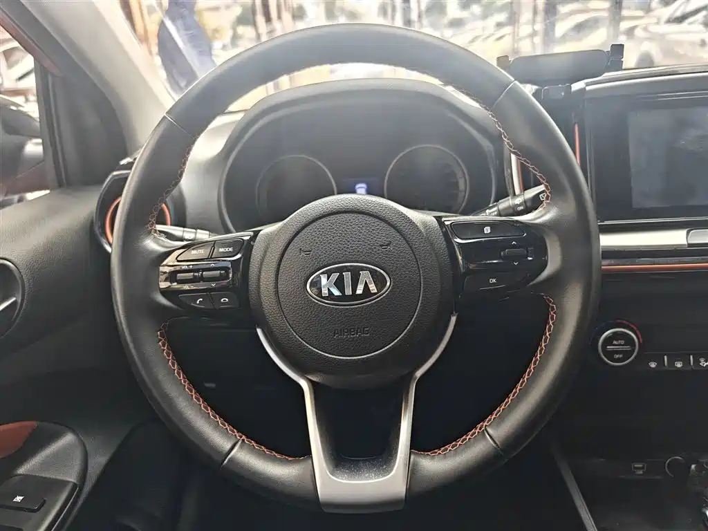 Kia KX1 2019 — фото 21