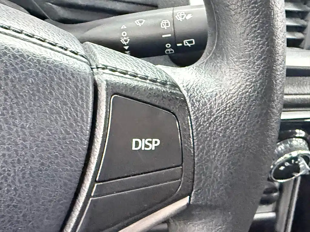 Toyota Yaris L 2021 — фото 13