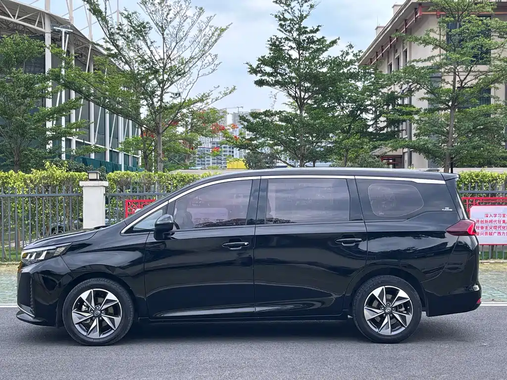 GAC Motor Trumpchi M6 2021 — фото 30