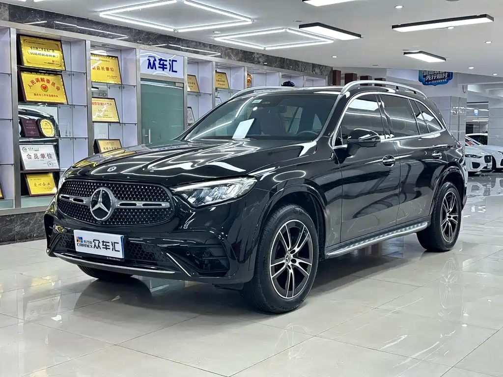 Mercedes-Benz GLC 2025 — фото 1