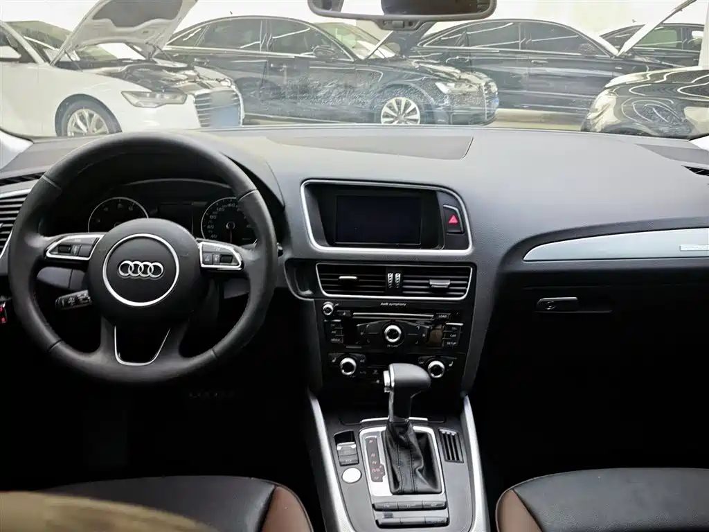 Audi Q5 2018 — фото 10