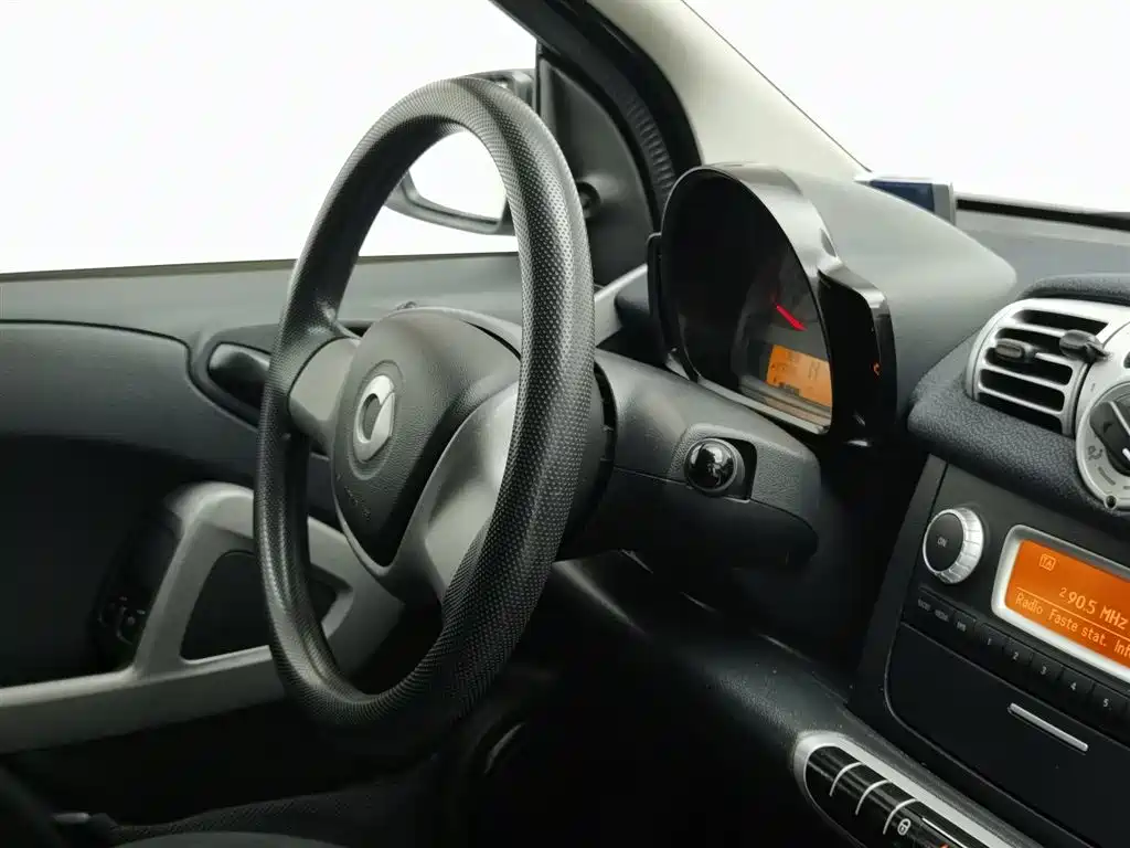 smart Fortwo 2013 — фото 22