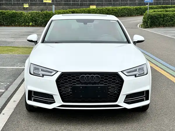 Audi A4L 2019