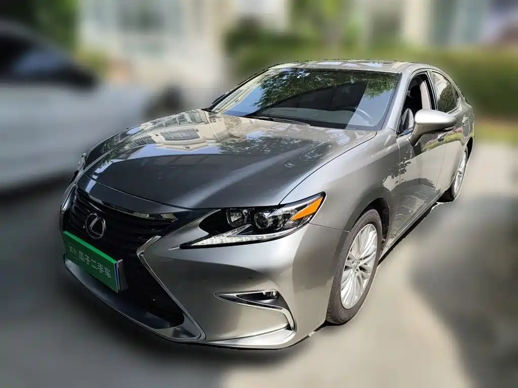 Lexus ES 2017 — фото 2