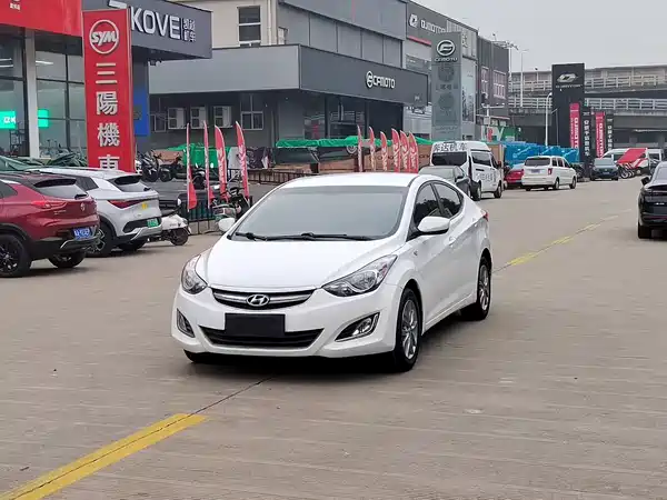 Hyundai Elantra Langdong 2016