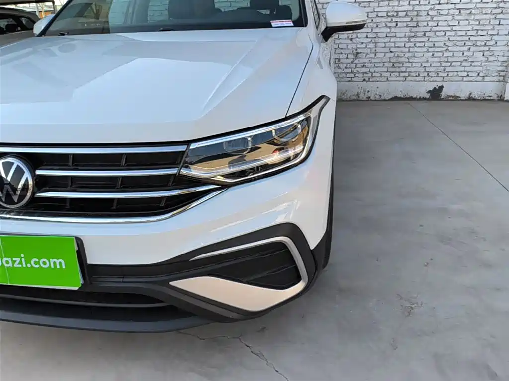 Volkswagen Tiguan L 2023 — фото 24
