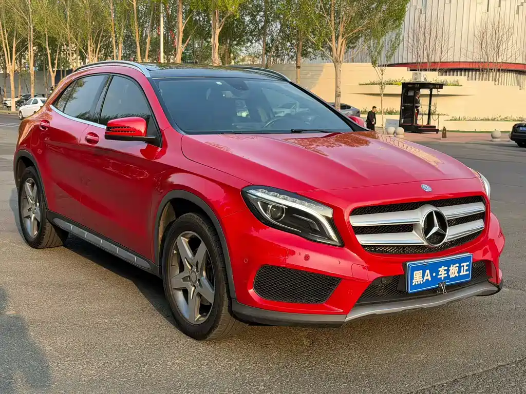 Mercedes-Benz GLA 2015 — фото 1