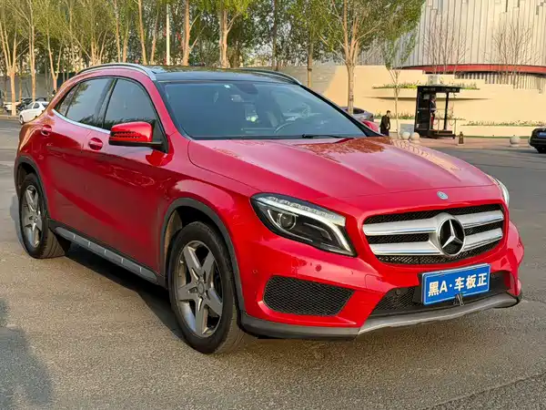 Mercedes-Benz GLA 2015