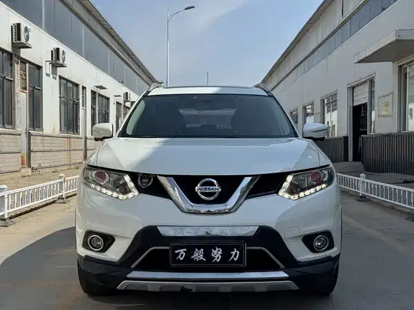 Nissan X-Trail 2015