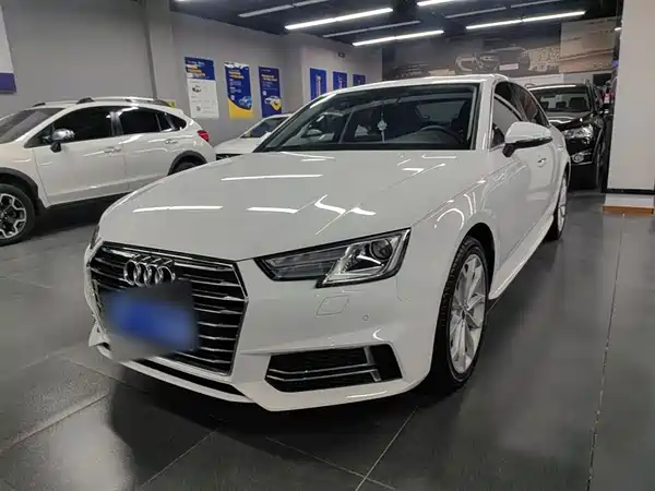 Audi A4L 2018