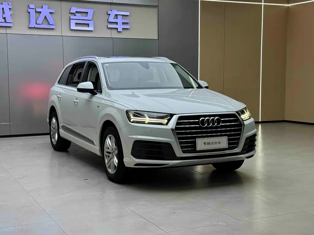 Audi Q7 2019 — фото 5