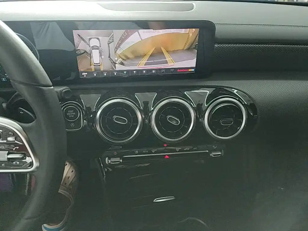 Mercedes-Benz A-Class 2021 — фото 9