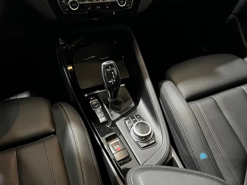BMW X2 2020 — фото 15