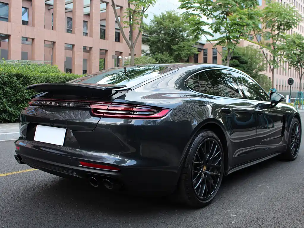 Porsche Panamera 2020 — фото 19