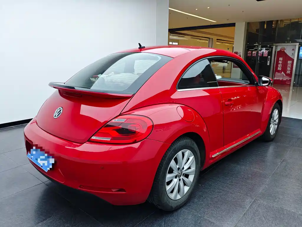 Volkswagen Beetle 2015 — фото 12