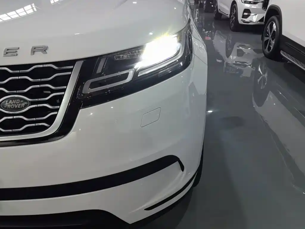 Land Rover Range Rover Velar 2018 — фото 24