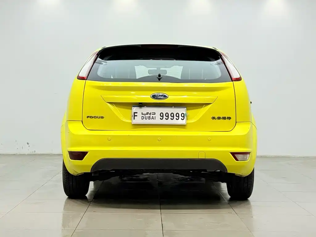 Ford Focus 2013 — фото 10