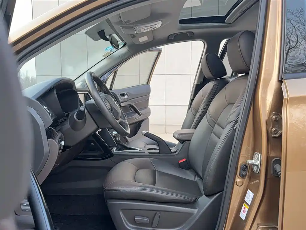 GAC Motor Trumpchi GS4 2016 — фото 11