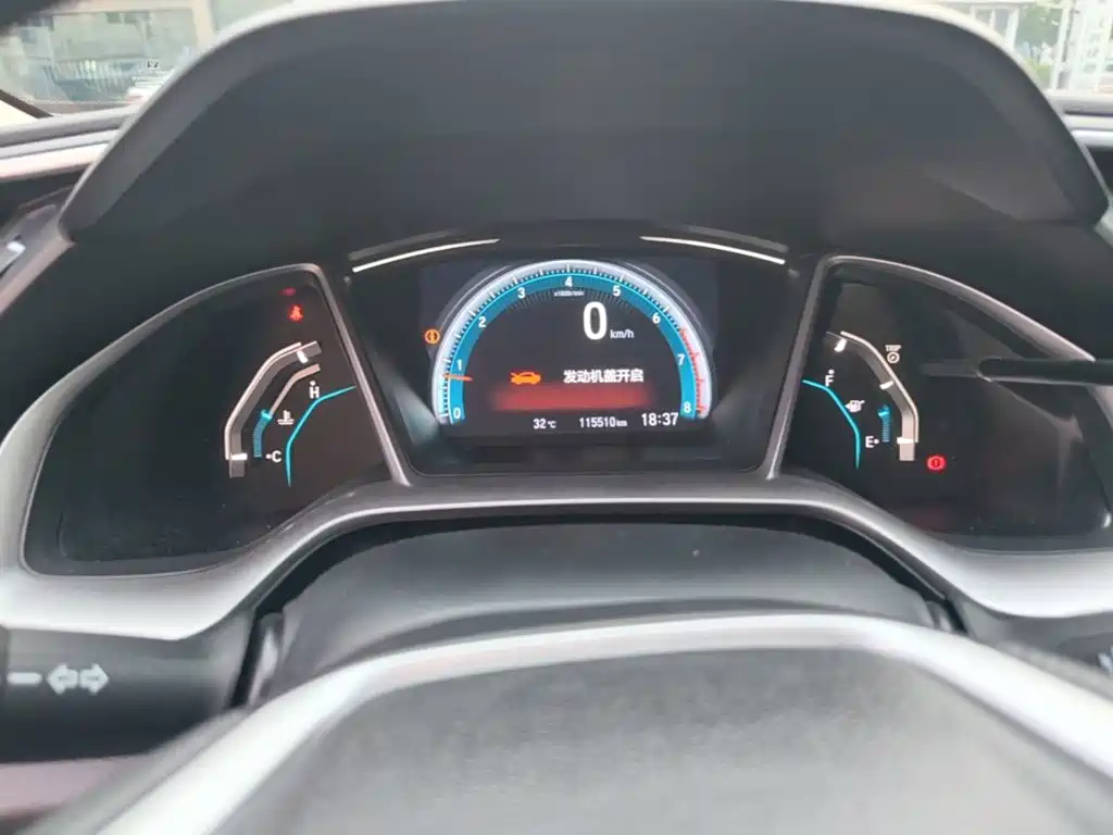 Honda Civic 2016 — фото 18