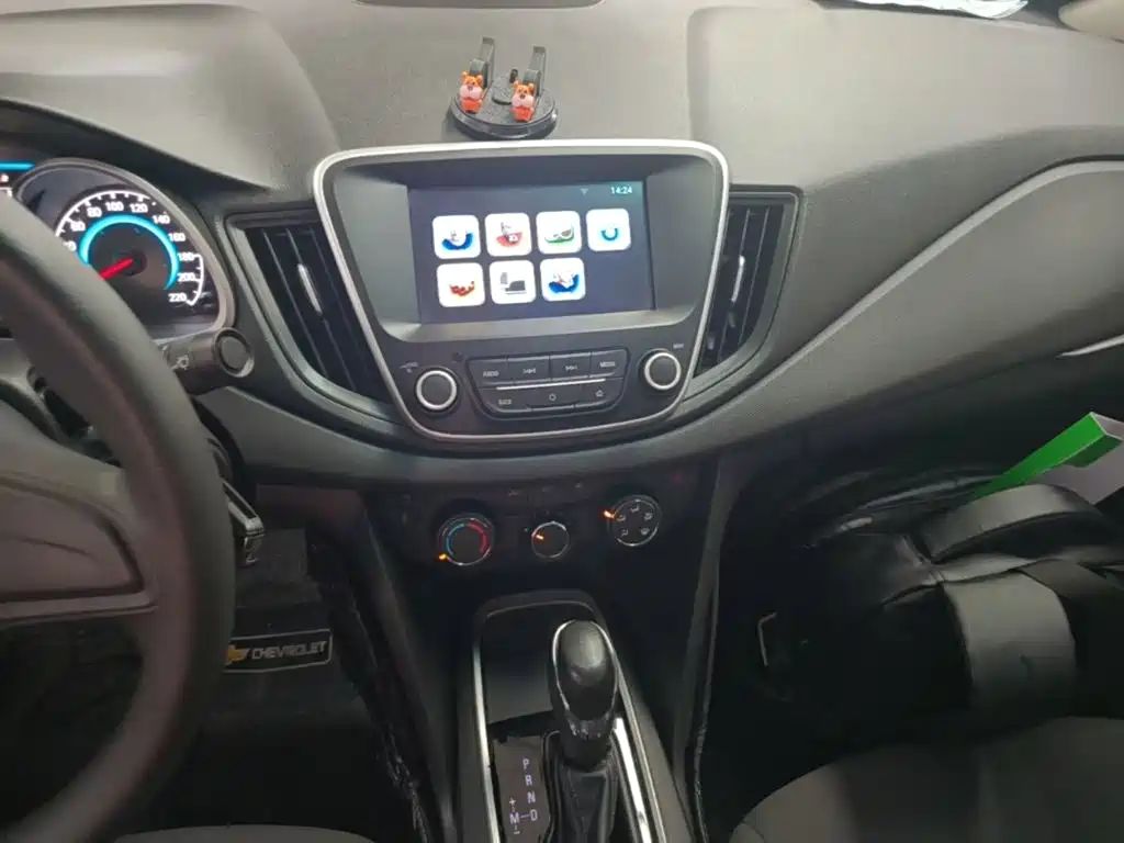 Chevrolet Cavalier 2017 — фото 13