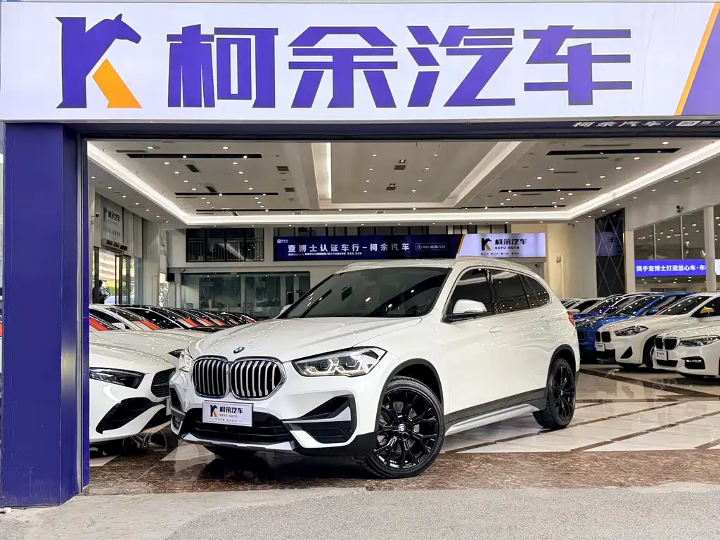 BMW X1 2022 — фото 1