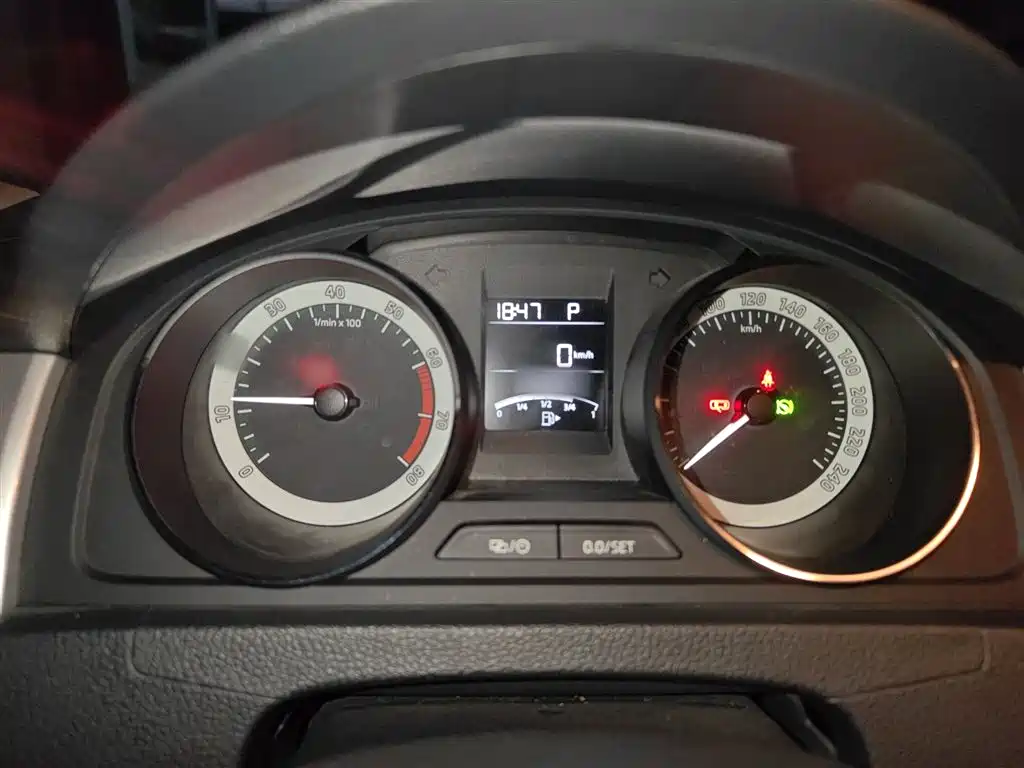 Skoda Rapid Spaceback 2018 — фото 4