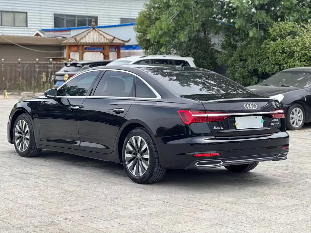 Audi A6L 2022 — фото 8