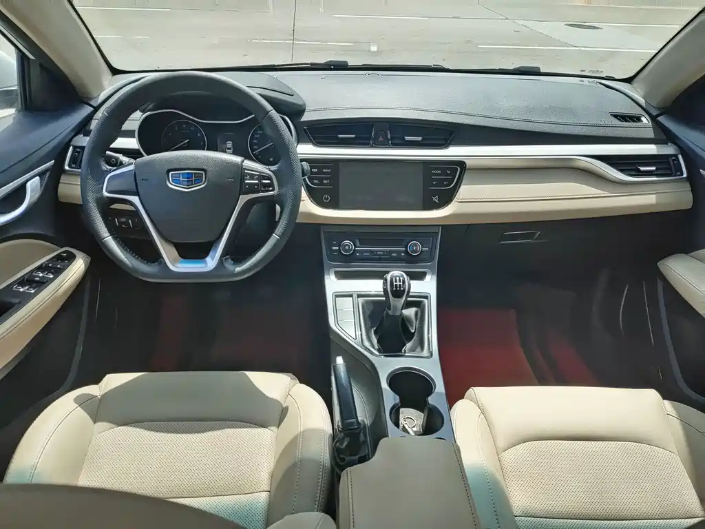 Geely Emgrand 2018