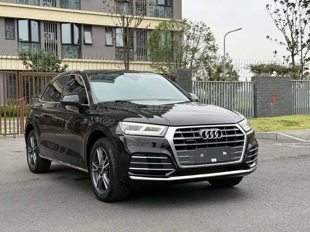 Audi Q5L 2019 — фото 3