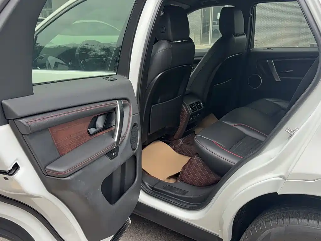 Land Rover Discovery Sport 2020 — фото 13