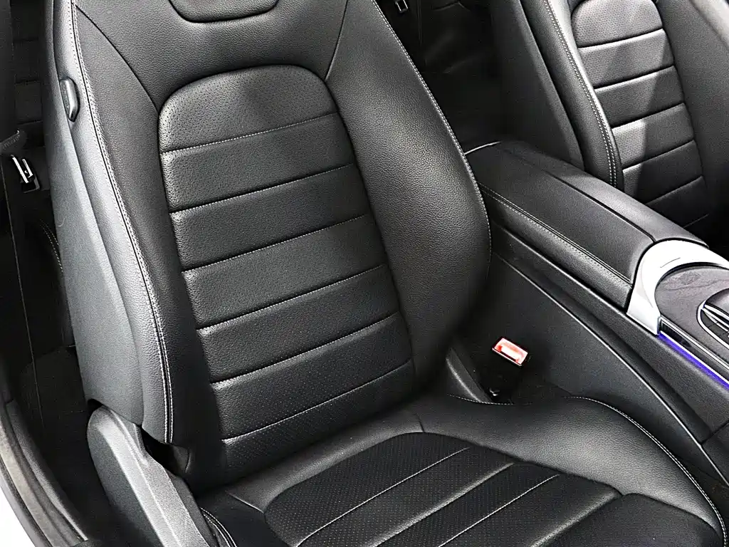 Mercedes-Benz C-Class 2019 — фото 14