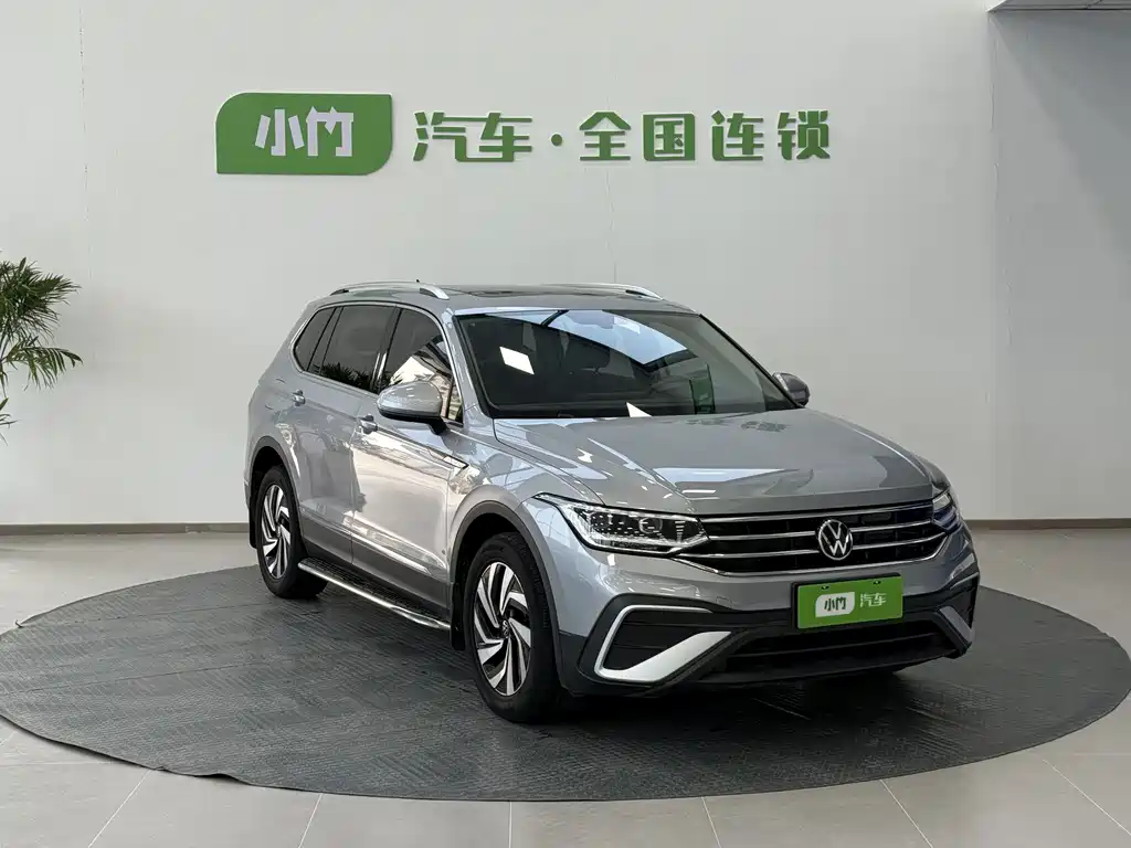 Volkswagen Tiguan L 2023 — фото 6